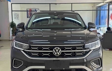 Volkswagen T-Roc I, 2023 год, 1 920 000 рублей, 6 фотография