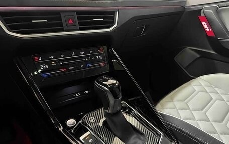 Volkswagen T-Roc I, 2023 год, 1 920 000 рублей, 14 фотография