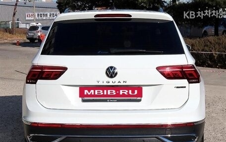 Volkswagen Tiguan II, 2023 год, 2 877 000 рублей, 4 фотография