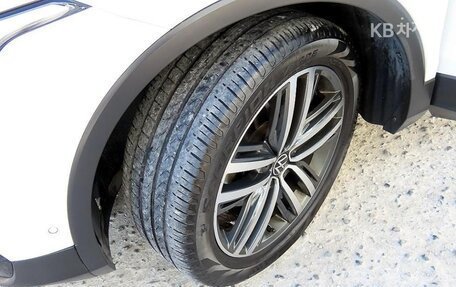 Volkswagen Tiguan II, 2023 год, 2 877 000 рублей, 17 фотография