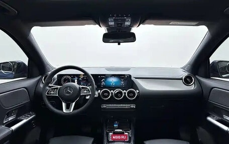 Mercedes-Benz CLA, 2022 год, 2 650 000 рублей, 19 фотография