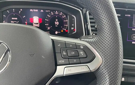 Volkswagen T-Roc I, 2021 год, 1 690 017 рублей, 13 фотография