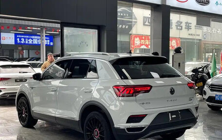 Volkswagen T-Roc I, 2021 год, 1 690 017 рублей, 4 фотография