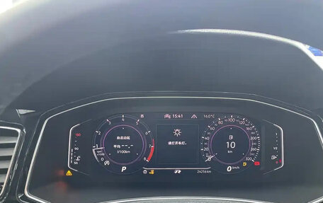 Volkswagen T-Roc I, 2021 год, 1 690 017 рублей, 10 фотография