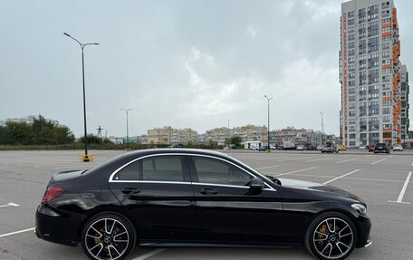 Mercedes-Benz C-Класс, 2017 год, 3 000 000 рублей, 4 фотография