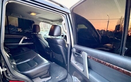 Toyota Land Cruiser 200, 2013 год, 3 890 000 рублей, 22 фотография