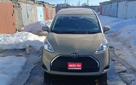 Toyota Sienta II, 2020 год, 1 600 000 рублей, 1 фотография