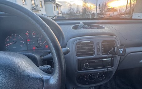 Renault Clio III, 2001 год, 399 000 рублей, 12 фотография