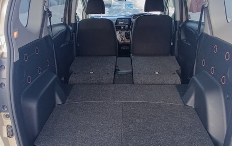 Toyota Sienta II, 2020 год, 1 600 000 рублей, 18 фотография