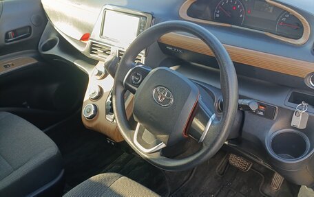 Toyota Sienta II, 2020 год, 1 600 000 рублей, 11 фотография