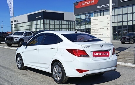 Hyundai Solaris II рестайлинг, 2015 год, 1 075 000 рублей, 7 фотография