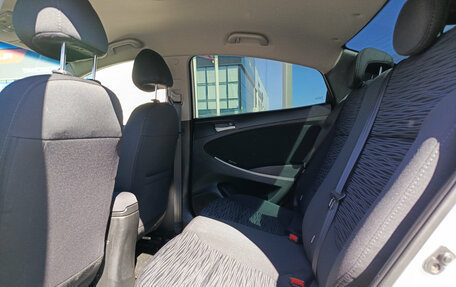 Hyundai Solaris II рестайлинг, 2015 год, 1 075 000 рублей, 12 фотография