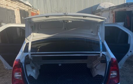 Renault Logan I, 2014 год, 380 000 рублей, 3 фотография