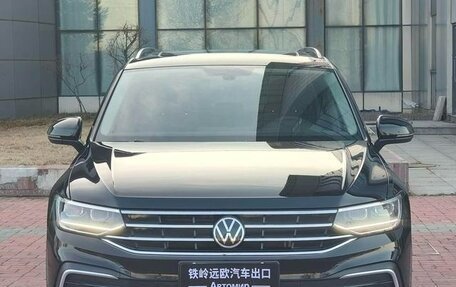 Volkswagen Tiguan II, 2022 год, 2 690 002 рублей, 2 фотография