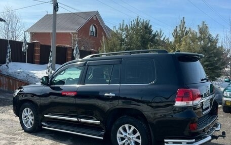 Toyota Land Cruiser 200, 2016 год, 5 700 000 рублей, 3 фотография