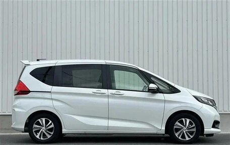 Honda Freed II, 2022 год, 1 366 000 рублей, 5 фотография