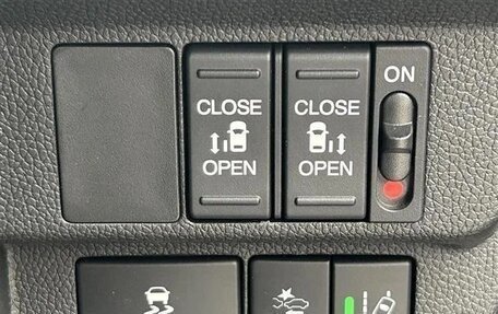 Honda Freed II, 2022 год, 1 366 000 рублей, 12 фотография