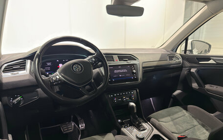 Volkswagen Tiguan II, 2019 год, 2 785 000 рублей, 10 фотография