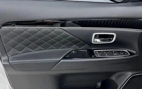 Mitsubishi Outlander III рестайлинг 3, 2022 год, 2 080 000 рублей, 13 фотография