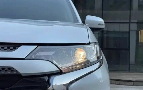 Mitsubishi Outlander III рестайлинг 3, 2022 год, 1 790 003 рублей, 3 фотография
