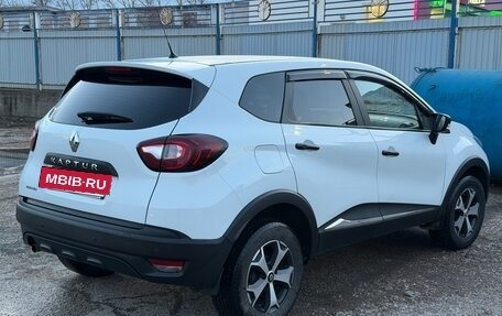 Renault Kaptur I рестайлинг, 2019 год, 1 100 000 рублей, 2 фотография