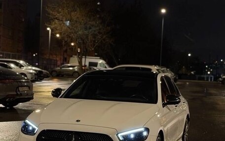 Mercedes-Benz E-Класс, 2021 год, 5 990 000 рублей, 2 фотография