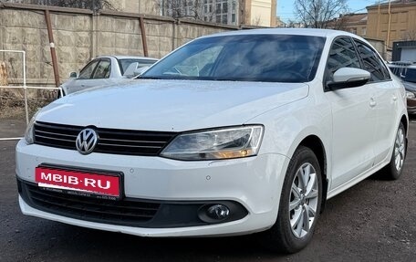 Volkswagen Jetta VI, 2013 год, 800 000 рублей, 1 фотография