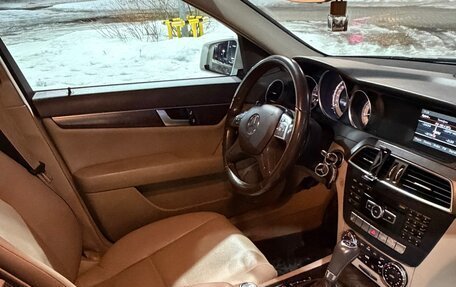 Mercedes-Benz C-Класс, 2013 год, 1 250 000 рублей, 5 фотография