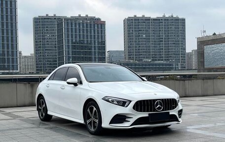 Mercedes-Benz A-Класс, 2022 год, 1 989 000 рублей, 6 фотография