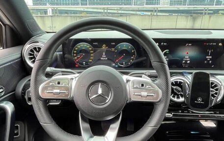 Mercedes-Benz A-Класс, 2022 год, 1 989 000 рублей, 11 фотография