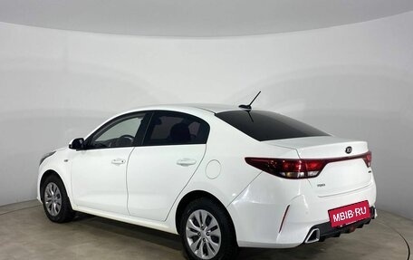 KIA Rio IV, 2020 год, 1 659 000 рублей, 6 фотография