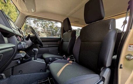 Suzuki Jimny, 2023 год, 1 815 000 рублей, 14 фотография