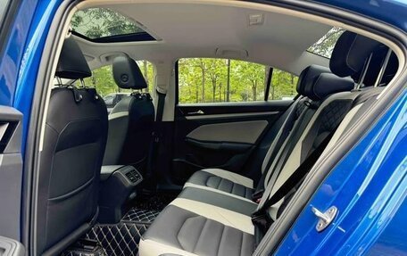 Volkswagen Bora, 2023 год, 1 420 000 рублей, 14 фотография