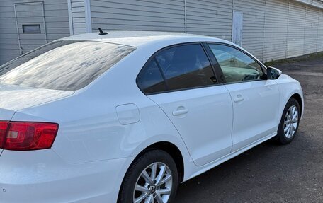 Volkswagen Jetta VI, 2013 год, 800 000 рублей, 4 фотография