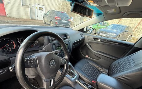 Volkswagen Jetta VI, 2013 год, 800 000 рублей, 8 фотография