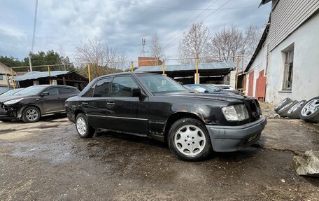 Mercedes-Benz E-Класс, 1995 год, 105 000 рублей, 2 фотография
