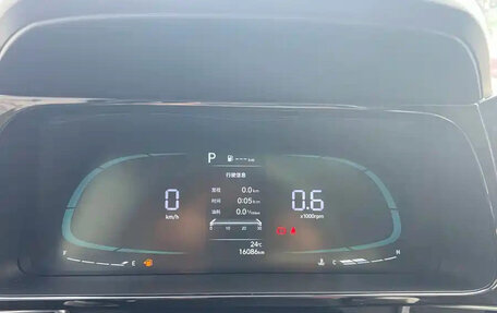 Hyundai Elantra, 2023 год, 1 490 000 рублей, 11 фотография