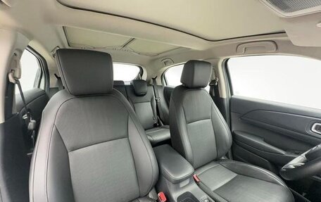 Honda Vezel, 2023 год, 1 820 000 рублей, 13 фотография