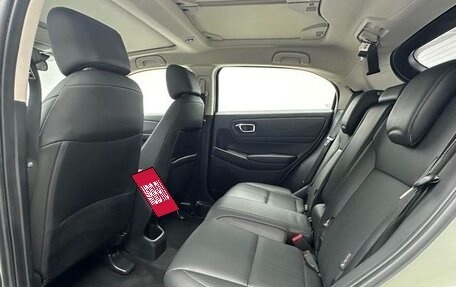 Honda Vezel, 2023 год, 1 820 000 рублей, 15 фотография