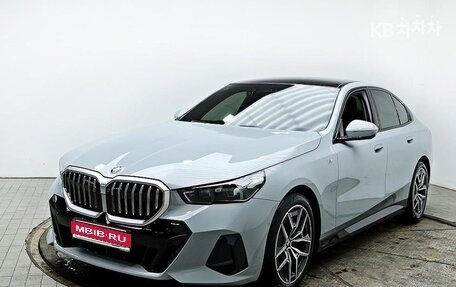 BMW 5 серия, 2025 год, 7 080 000 рублей, 1 фотография