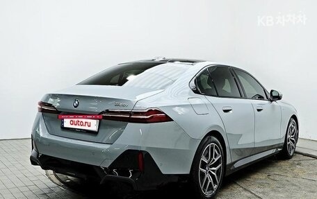 BMW 5 серия, 2025 год, 7 080 000 рублей, 3 фотография