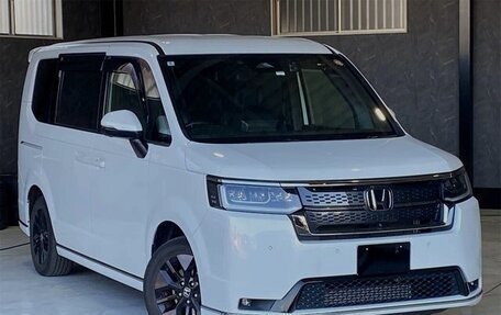 Honda Stepwgn, 2023 год, 2 225 000 рублей, 1 фотография