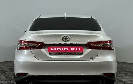 Toyota Camry, 2019 год, 3 400 000 рублей, 6 фотография