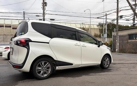 Toyota Sienta II, 2022 год, 1 150 000 рублей, 4 фотография