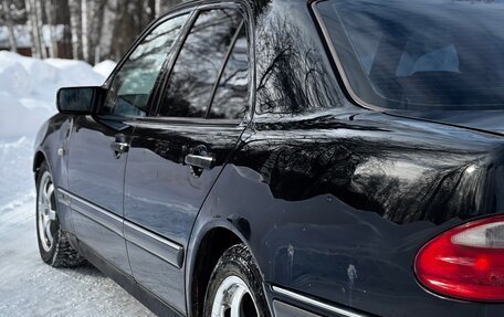 Mercedes-Benz E-Класс, 1999 год, 200 000 рублей, 3 фотография