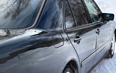 Mercedes-Benz E-Класс, 1999 год, 200 000 рублей, 4 фотография