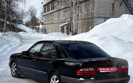 Mercedes-Benz E-Класс, 1999 год, 200 000 рублей, 2 фотография