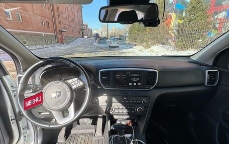 KIA Sportage IV рестайлинг, 2020 год, 3 050 000 рублей, 10 фотография