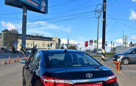 Toyota Corolla, 2018 год, 1 890 000 рублей, 13 фотография