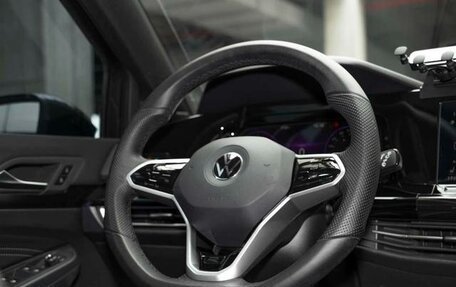 Volkswagen Golf VIII, 2023 год, 1 860 000 рублей, 10 фотография